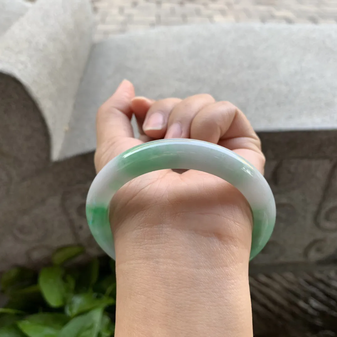 圈口56.7-10.3-8.7【飘绿正圈手镯】正圈56 57可戴
