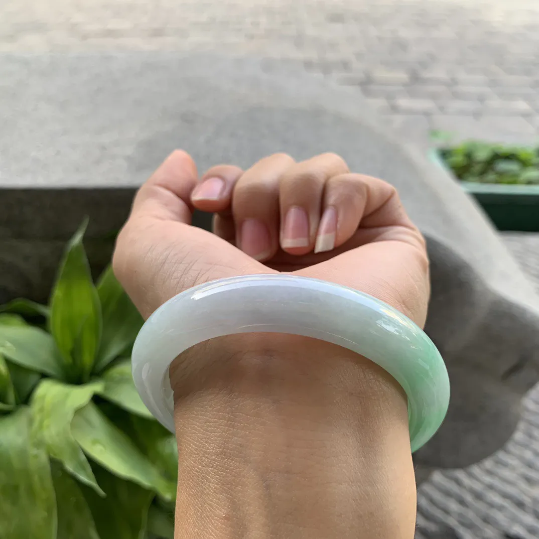 圈口 56.3-11.4-8.5【飘绿正圈手镯】正圈56 57可戴