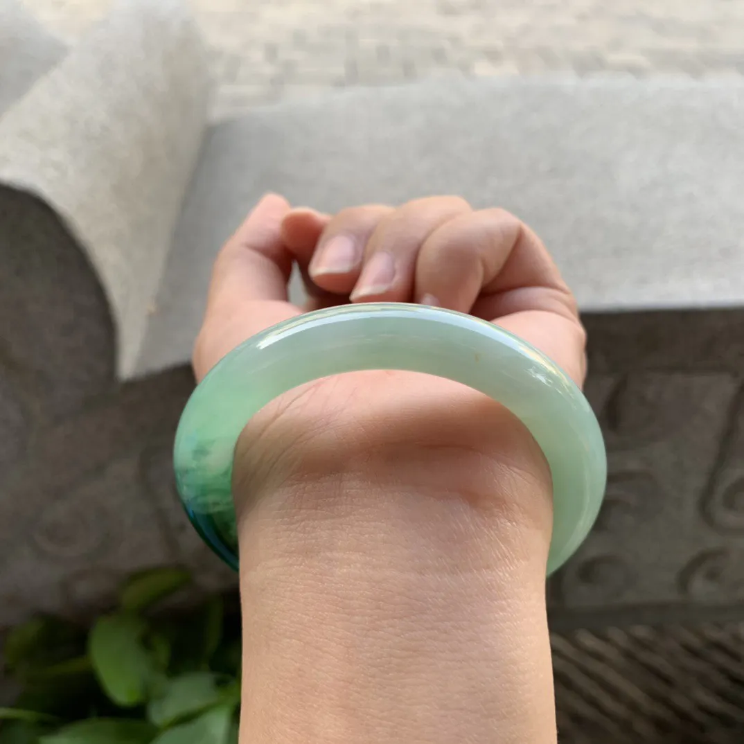 小圈口 53.2-10【瓜绿圆条手镯】圆条53 54可戴