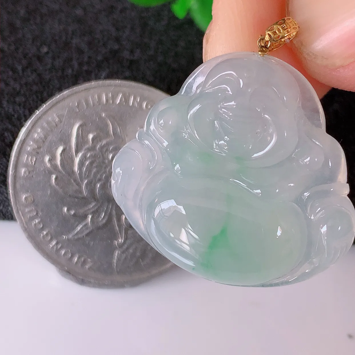 18K金镶嵌冰种飘绿翡翠佛公吊坠，玉笑佛，饱满，开脸喜庆，品佳品，配戴优雅迷人！#49.18整体29裸石25.5*23.8*5.6