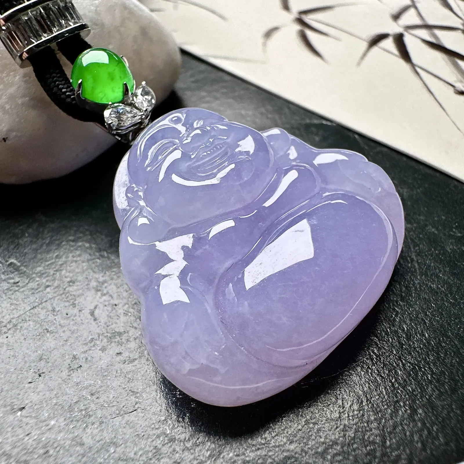 【冰种紫佛吊坠】种水很不错、质地细腻水润，形状很饱满，18K金钻镶嵌，裸石尺寸30.1*33*12毫米