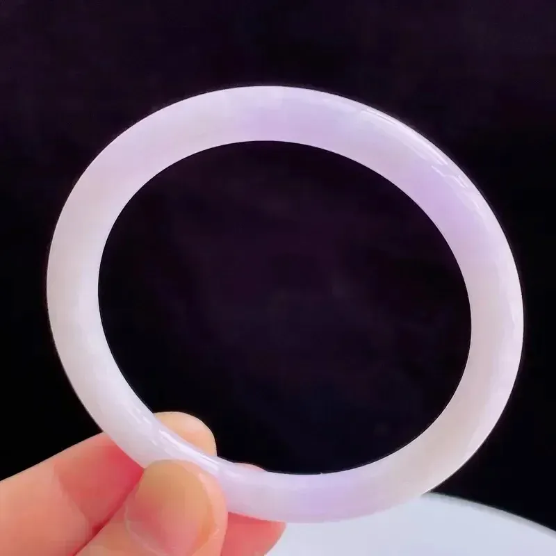 55.6mm自然光拍摄天然翡翠A货紫罗兰好种水圆条手镯 24.84克