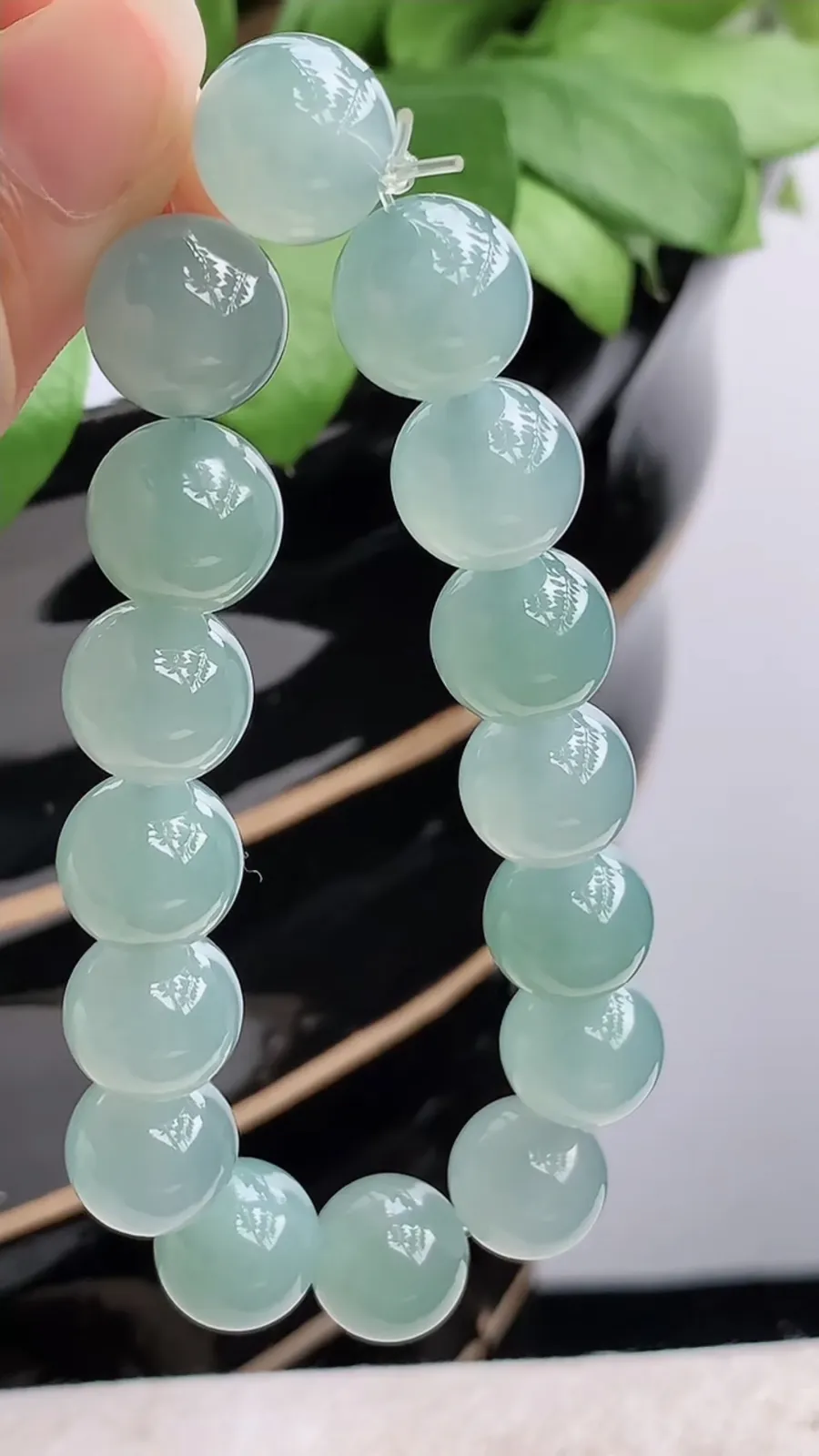 a货翡翠冰种晴水圆珠佛珠手串16颗 尺寸12.5mm 重量56.66g 1217