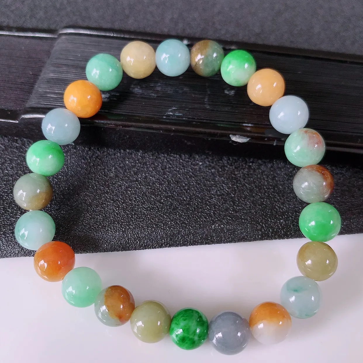 自然光实拍，冰润多宝翡翠手链，多彩翡翠手串，颜色丰富，料子细腻，高档大气，自戴送礼佳品！#46.18取一尺寸7.5mm