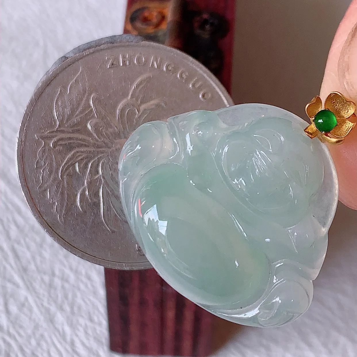 18K金镶嵌冰种翡翠佛公吊坠，玉笑佛，饱满，开脸喜庆，品佳品，配戴优雅迷人！#12.18整体25裸石24*20.5*5.8