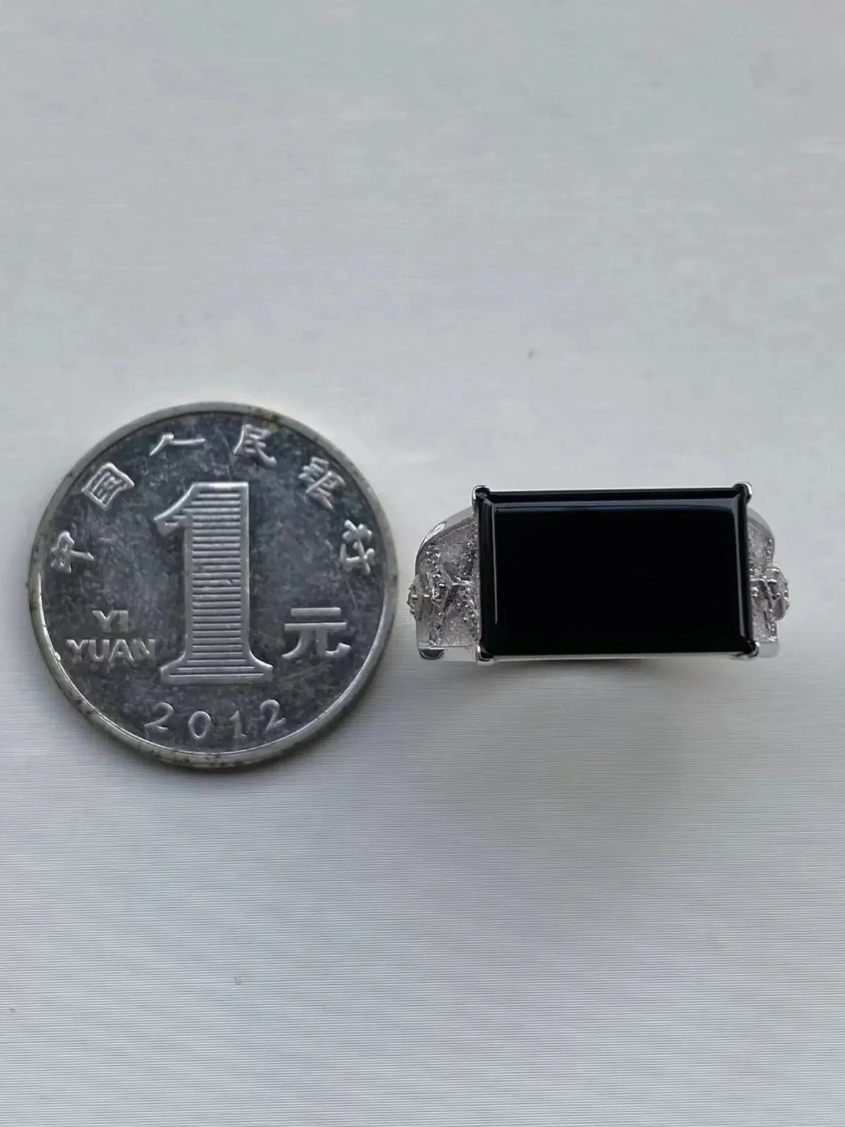 墨翠：【方形戒指】18K金+南非钻镶嵌，细腻干净，黑度极黑，性价比高·做工精致，打灯透绿 裸石尺寸：16.1*9.6