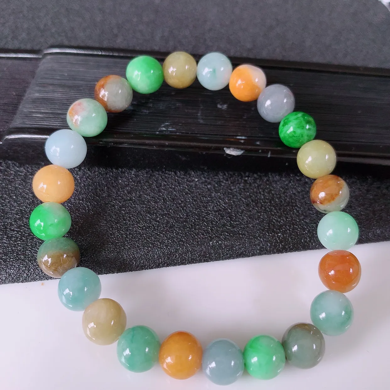 自然光实拍，冰润多宝翡翠手链，多彩翡翠手串，颜色丰富，料子细腻，高档大气，自戴送礼佳品！#46.18