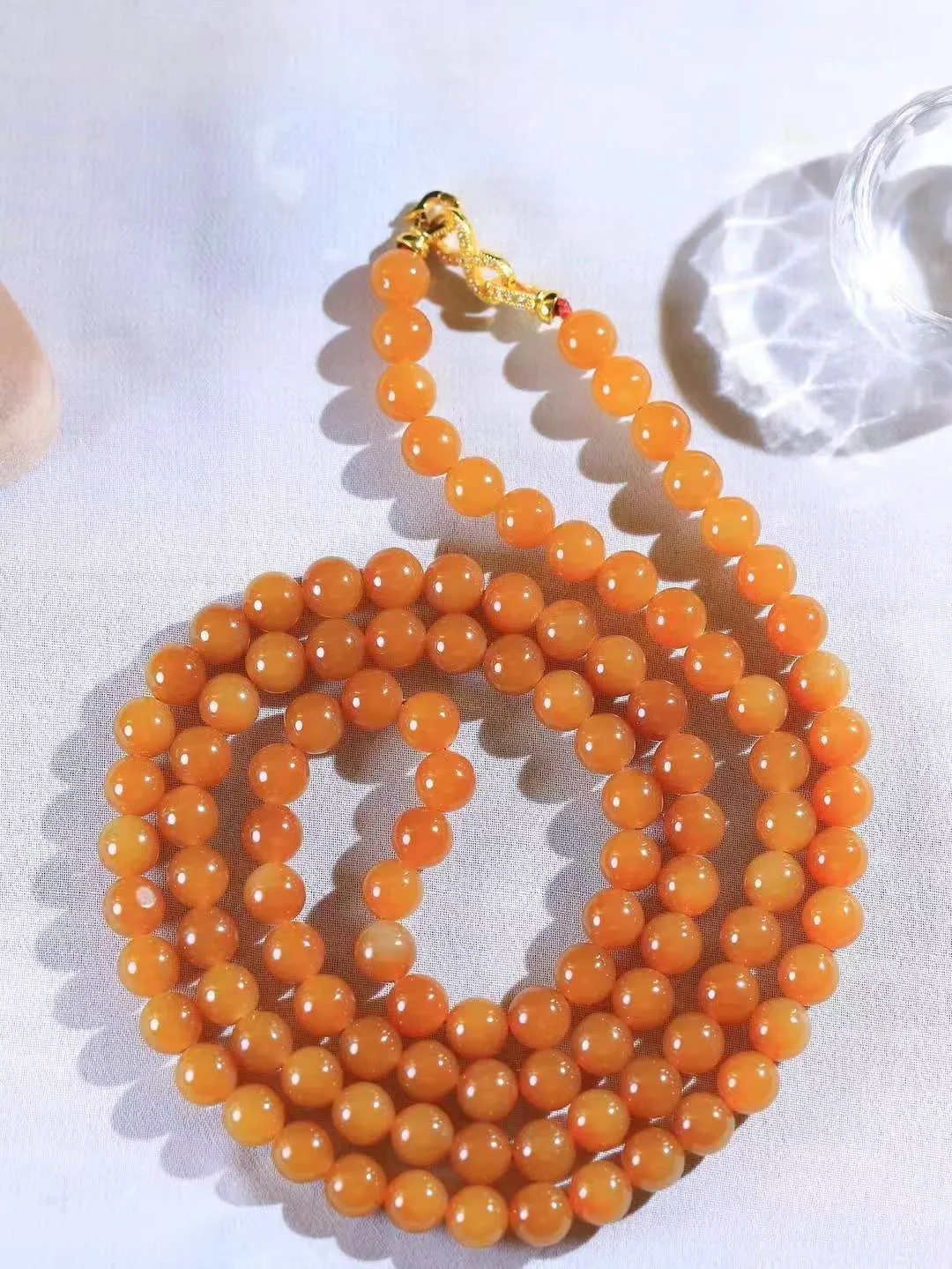 【珠圆玉润.项链】

收藏级臻品️和田玉糖玉珠圆玉润项链 玉质温润细腻  整串打磨圆润，佩戴舒适。