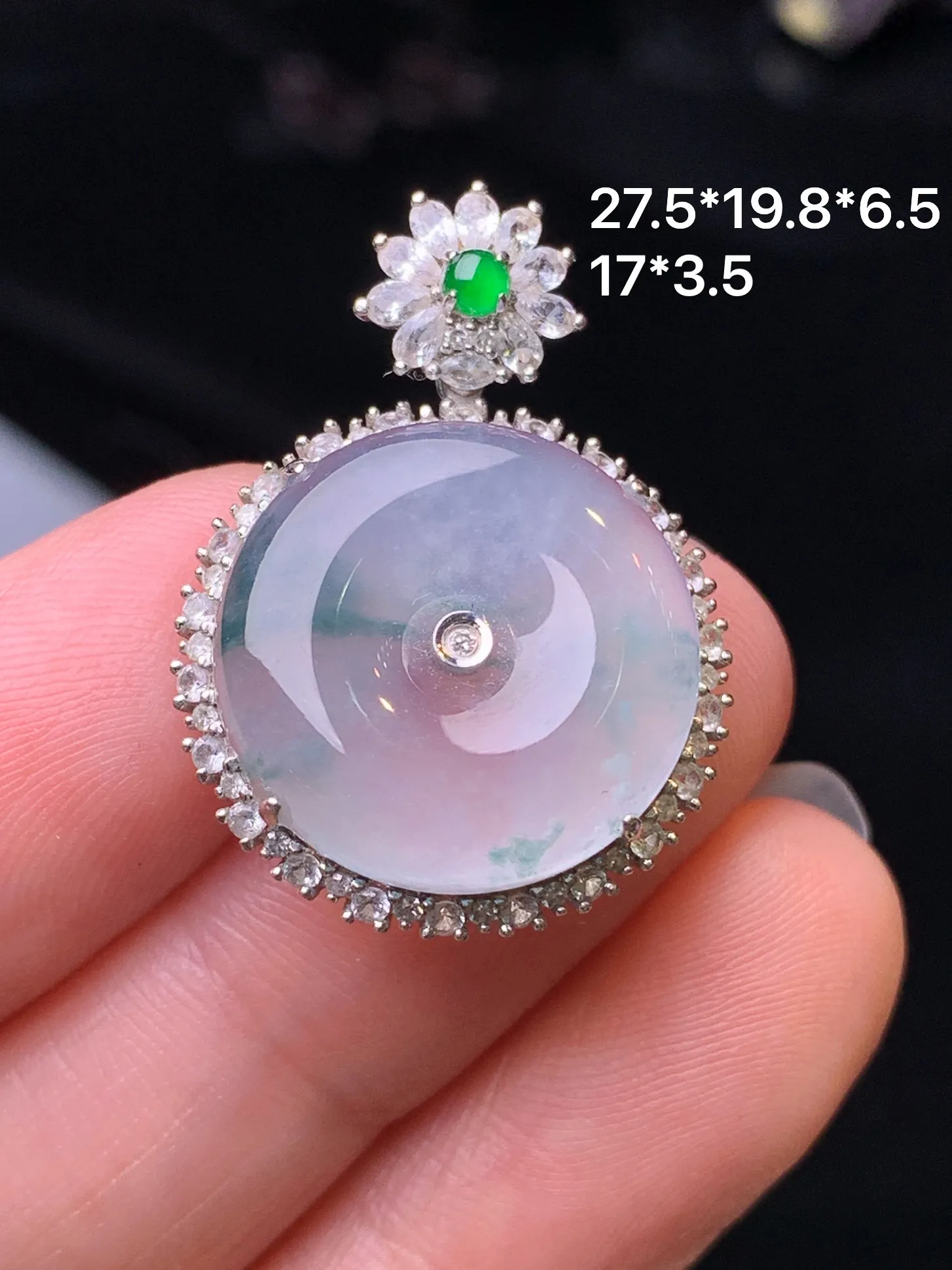 18k金钻白蓝宝镶嵌冰种平安扣吊坠 玉质细腻 色泽清新艳丽 整体尺寸27.5*19.8*6.5