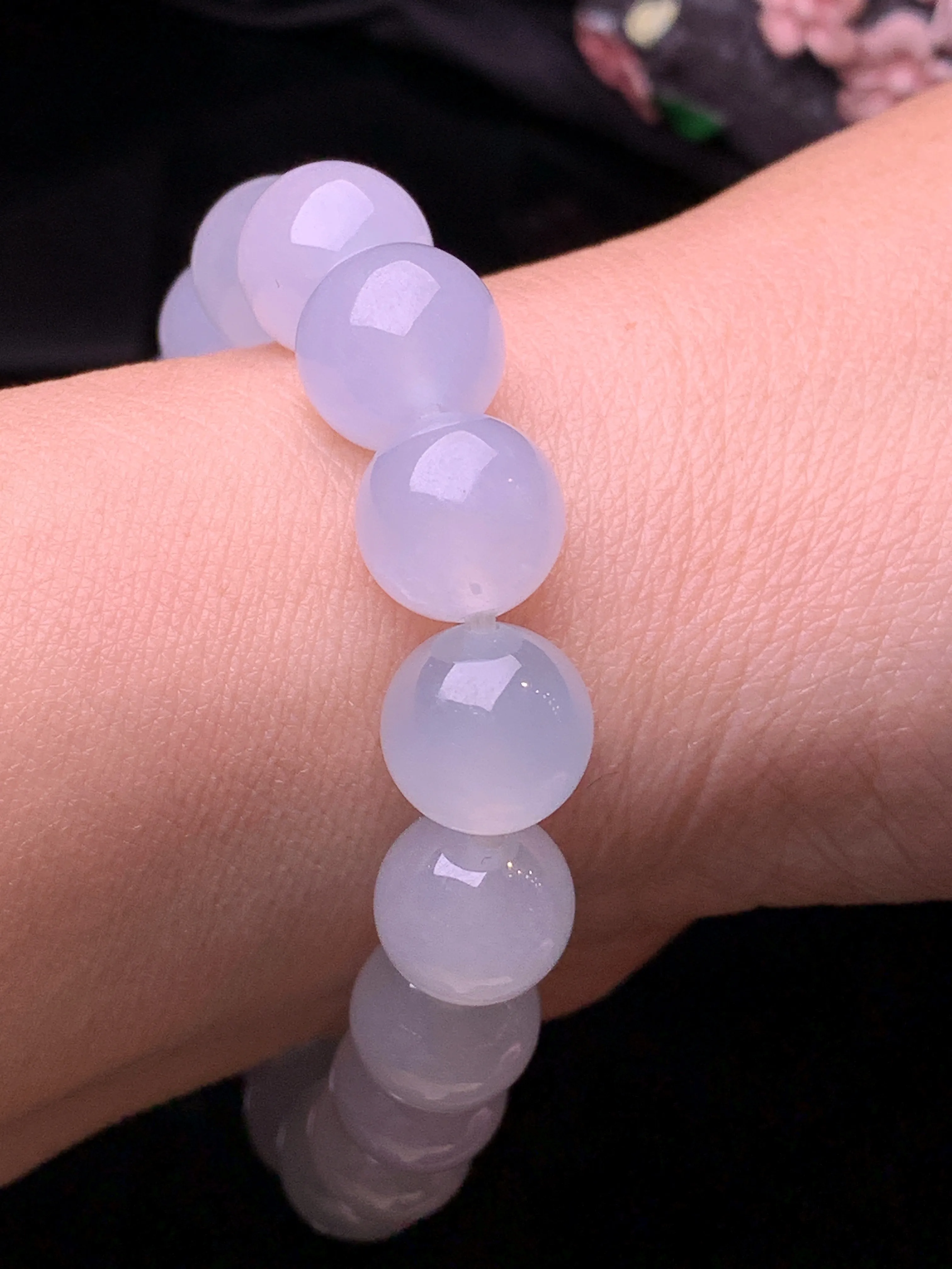 冰种圆珠手链 玉质细腻 色泽清新艳丽 整体尺寸10.8