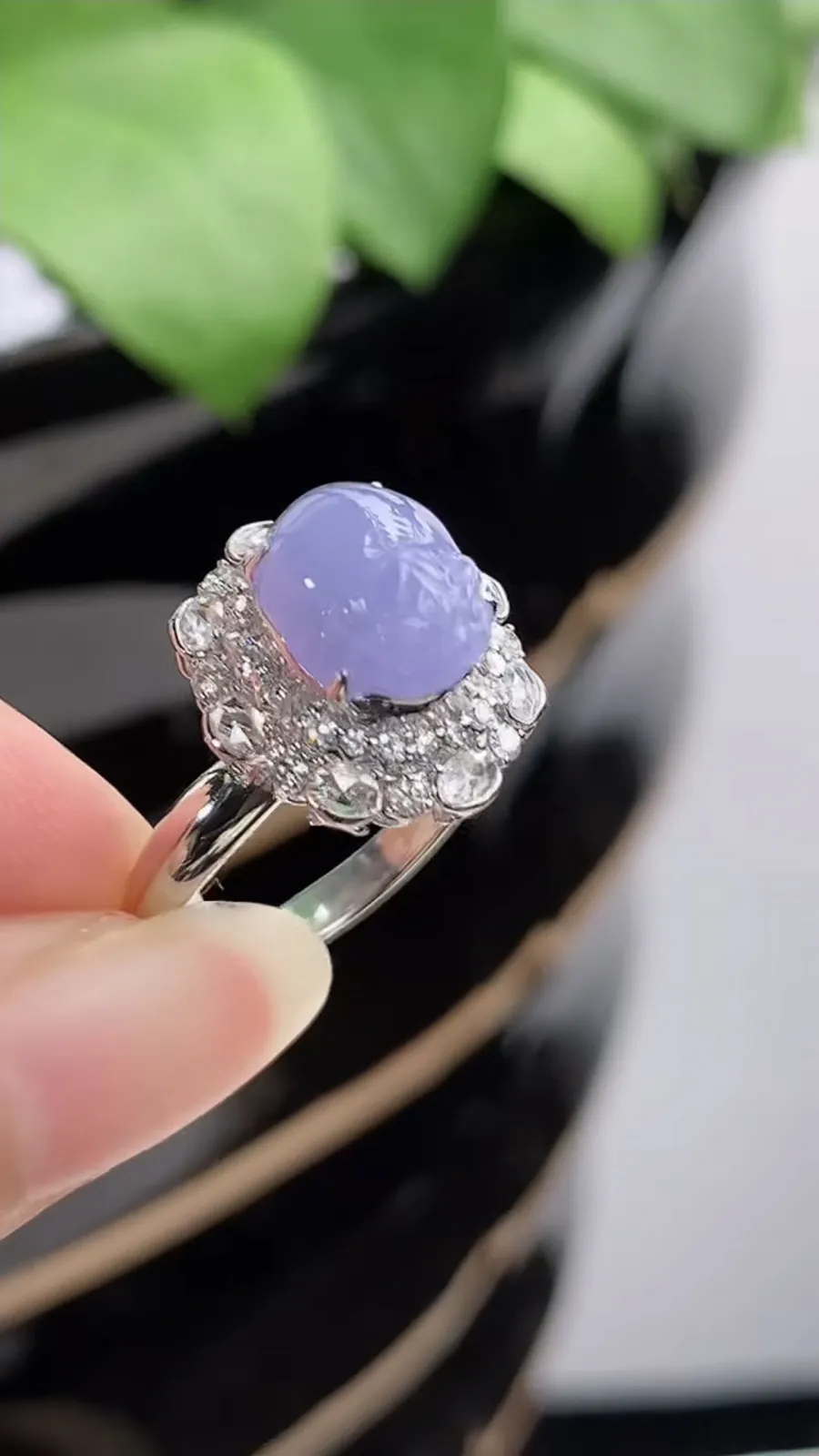 a货翡翠冰种18K金伴钻镶嵌紫罗兰招财金蟾戒指 圈口17裸石尺寸9×7.6mm 重量3.93g 1217