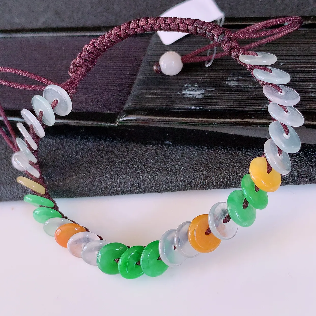 自然光实拍，冰润多彩翡翠平安扣手串手链，种老水足，冰清玉润   颜色漂亮  #46.16取一尺寸6.6