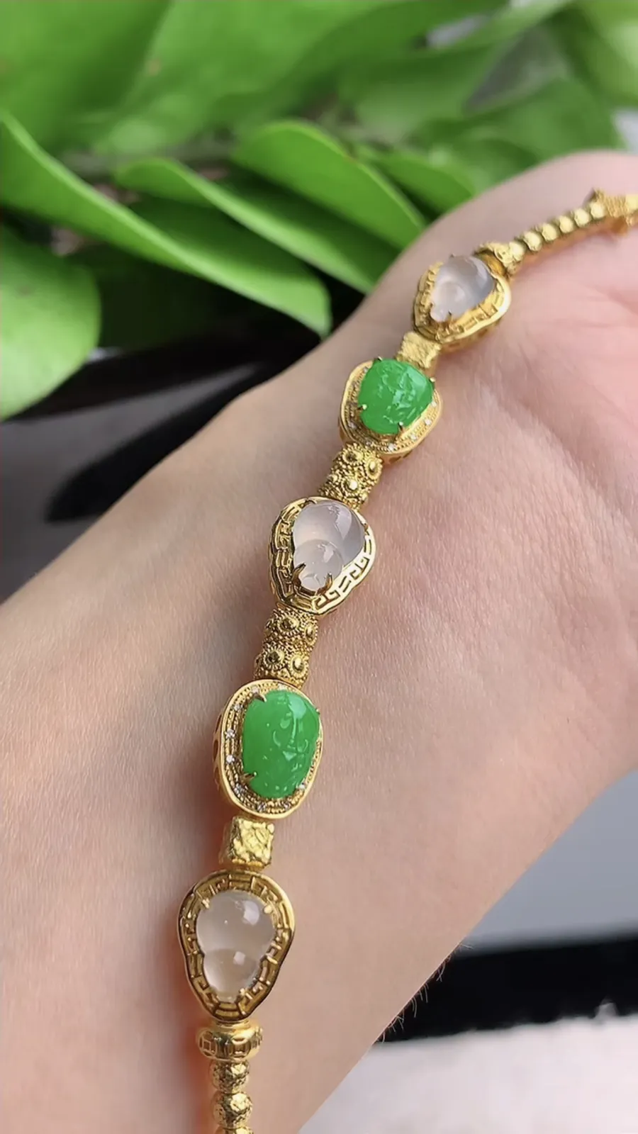 a货翡翠老坑冰种18K金伴钻镶嵌满绿招财貔貅白月光葫芦手链 尺寸7×5.4×5.5mm 重量5.72