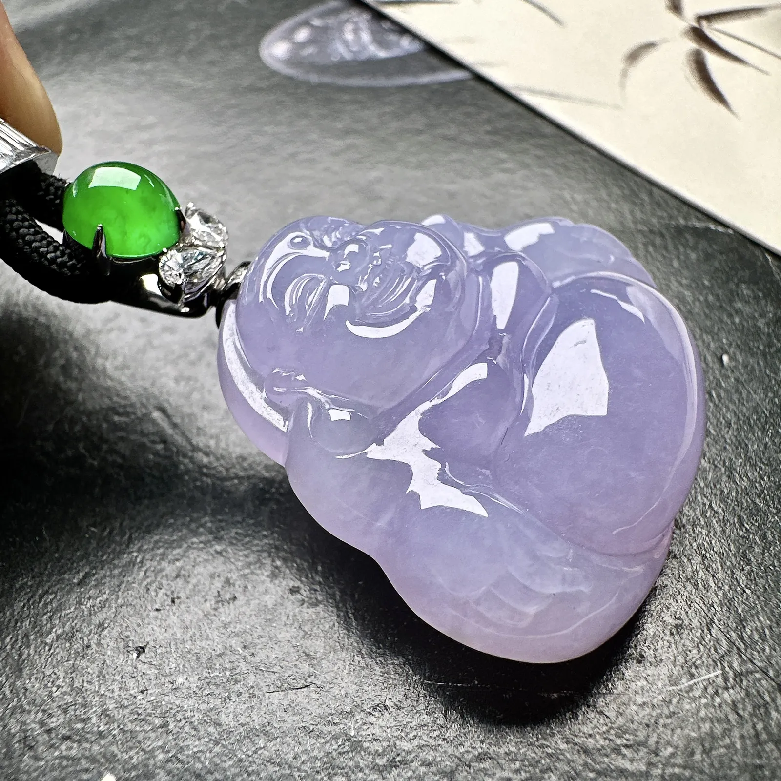 【冰种紫佛吊坠】种水很不错、质地细腻水润，形状很饱满，18K金钻镶嵌，裸石尺寸30.1*33*12毫米