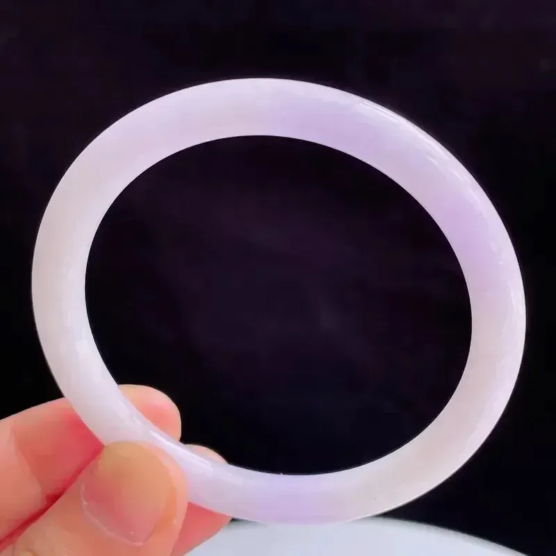 55.6mm自然光拍摄天然翡翠A货紫罗兰好种水圆条手镯 24.84克