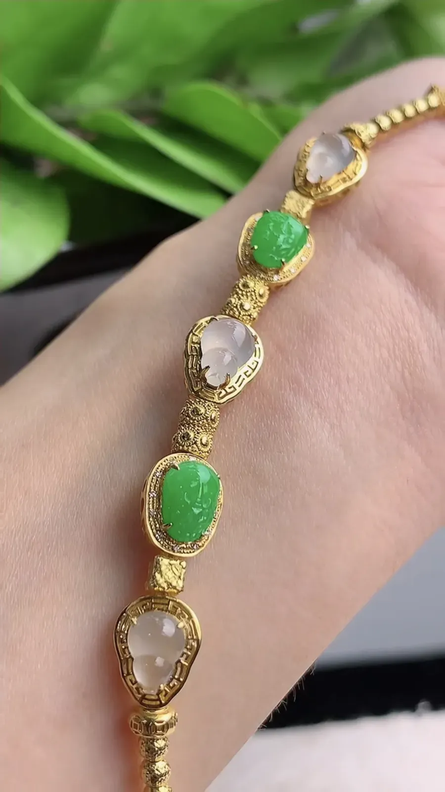 a货翡翠老坑冰种18K金伴钻镶嵌满绿招财貔貅白月光葫芦手链 尺寸7×5.4×5.5mm 重量5.72g 1215