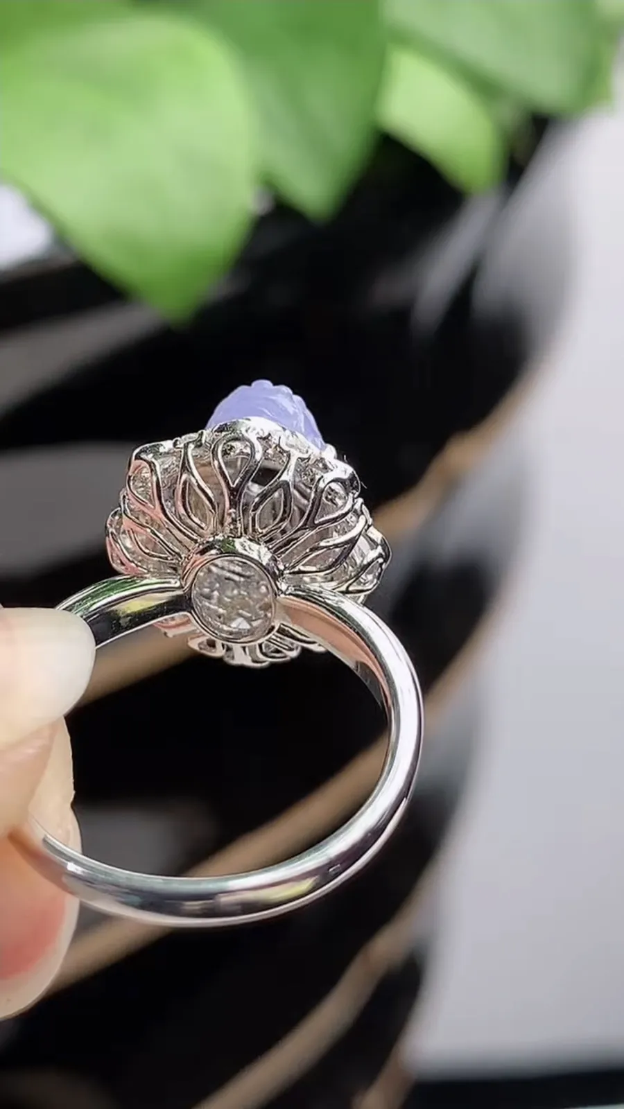 a货翡翠冰种18K金伴钻镶嵌紫罗兰招财金蟾戒指 圈口17裸石尺寸9×7.6mm 重量3.93g 1217