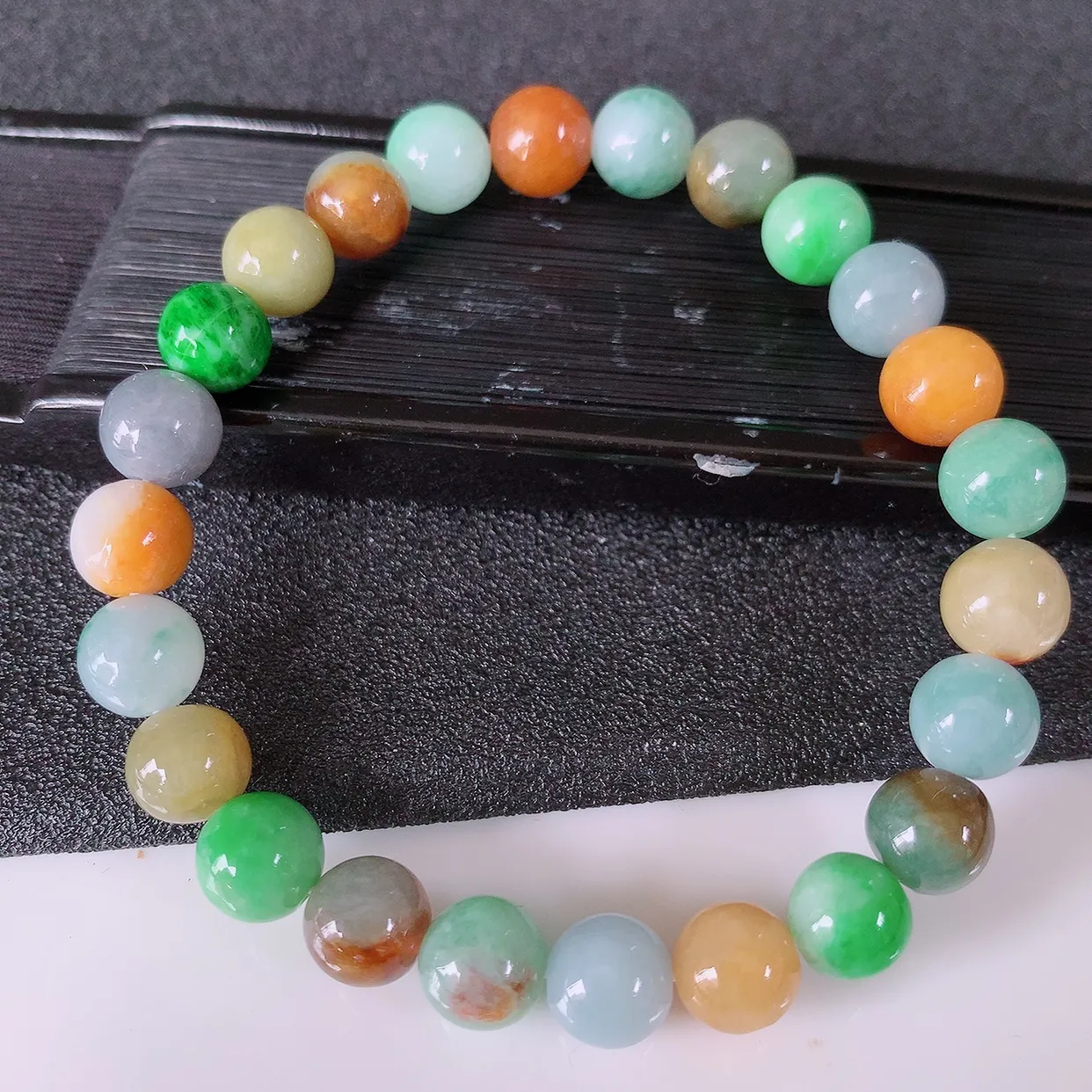 自然光实拍，冰润多宝翡翠手链，多彩翡翠手串，颜色丰富，料子细腻，高档大气，自戴送礼佳品！#46.18