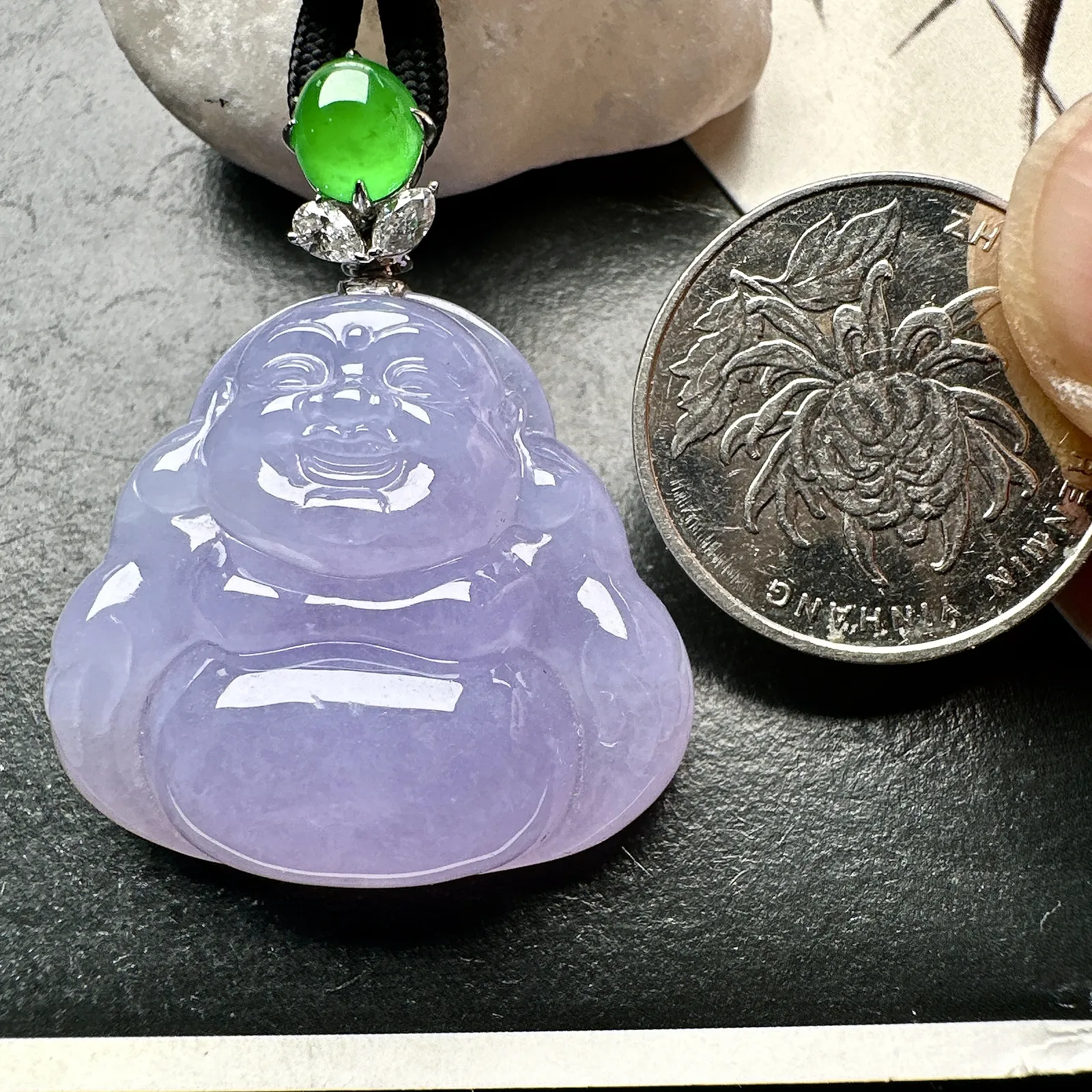 【冰种紫佛吊坠】种水很不错、质地细腻水润，形状很饱满，18K金钻镶嵌，裸石尺寸30.1*33*12毫米