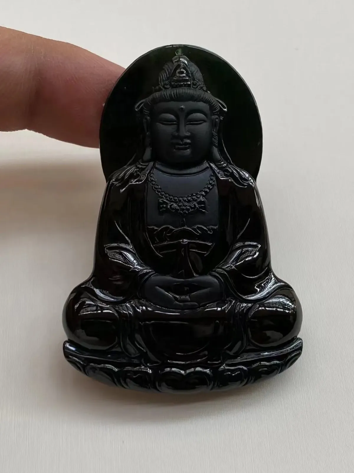 墨翠【立体观音】细腻干净，黑度好、性价比高，雕工精湛，打灯透绿‘