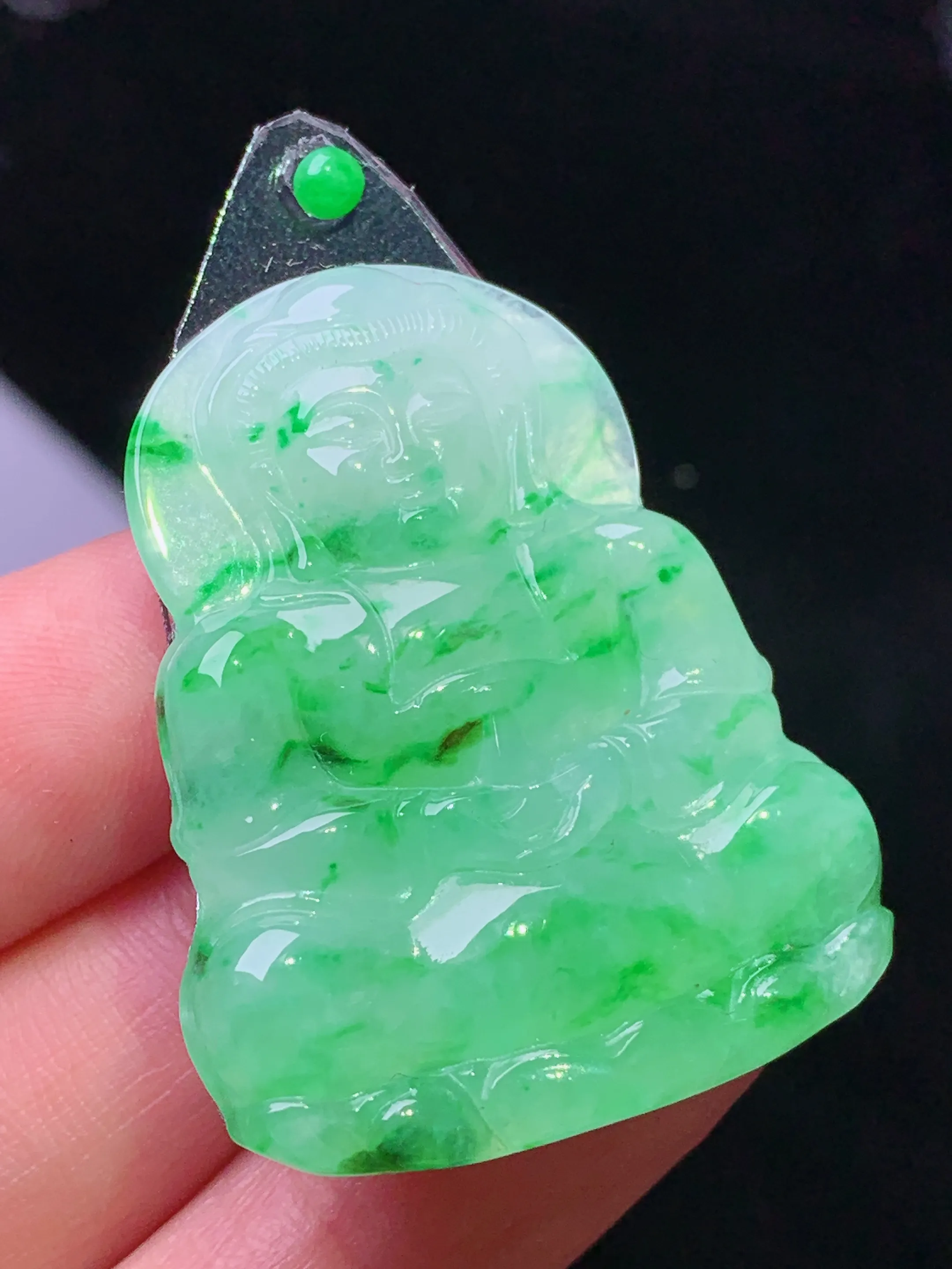 镶嵌款 飘绿观音菩萨 玉质细腻 色泽清新艳丽 整体尺寸57.2*30*3.5