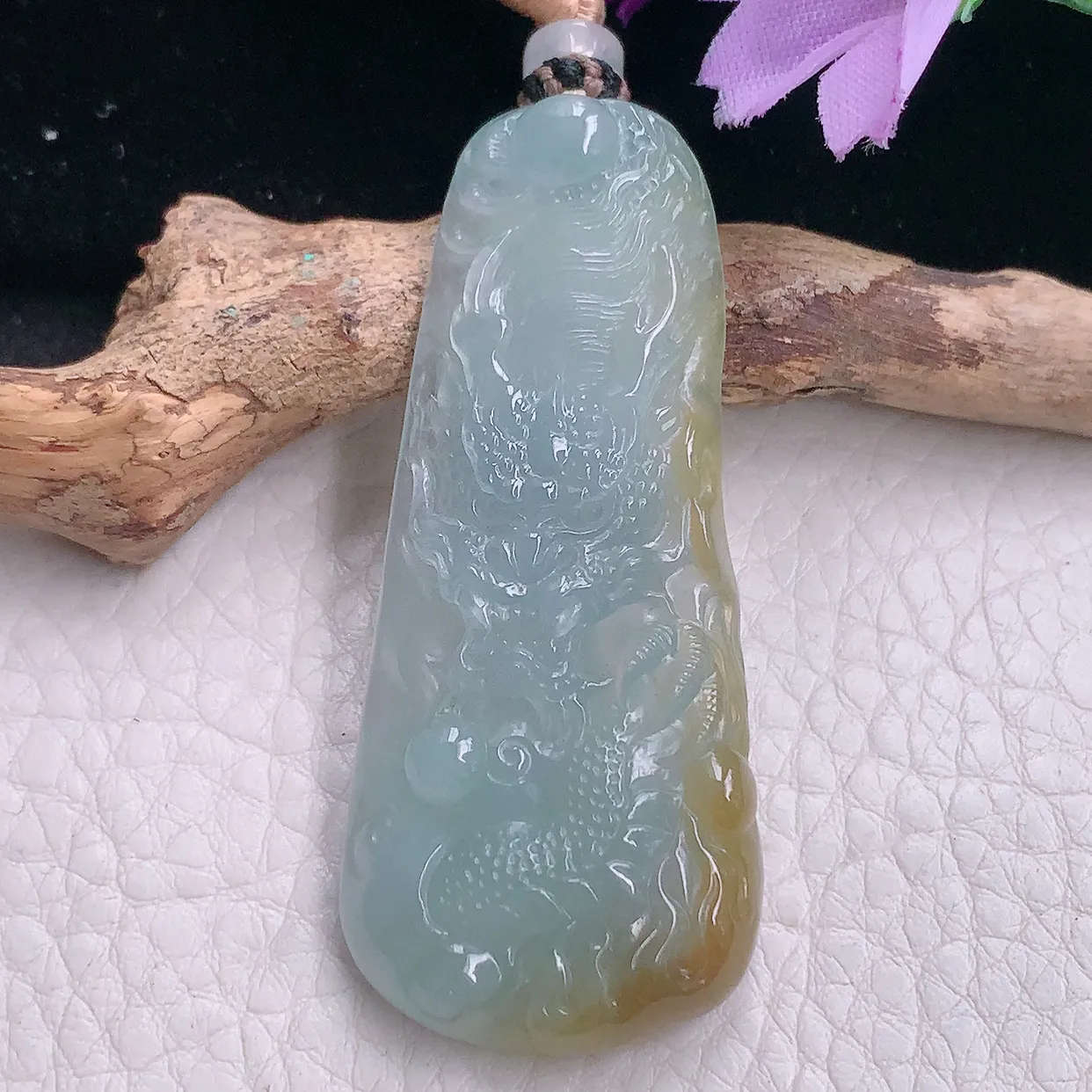 yl实拍57.5*25*7.2天然翡翠a货冰透俏黄龙牌吊坠精雕神龙戏珠玉坠