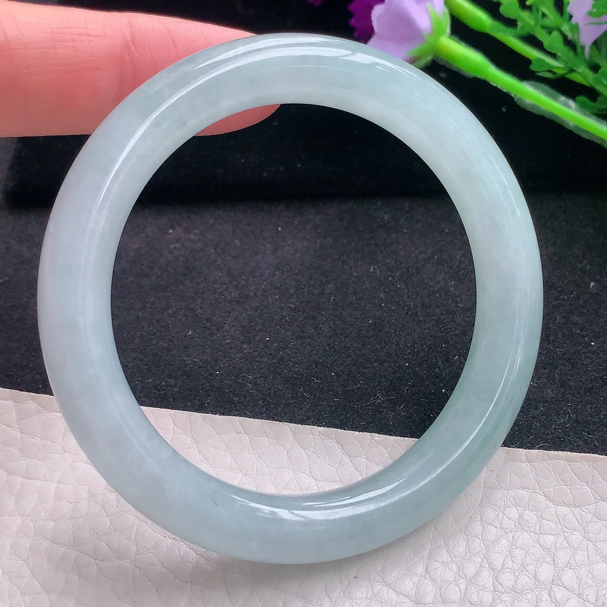 nr自然光53*9.6*9美人镯 缅甸翡翠a货水润蓝韵圆条玉手镯玉手环