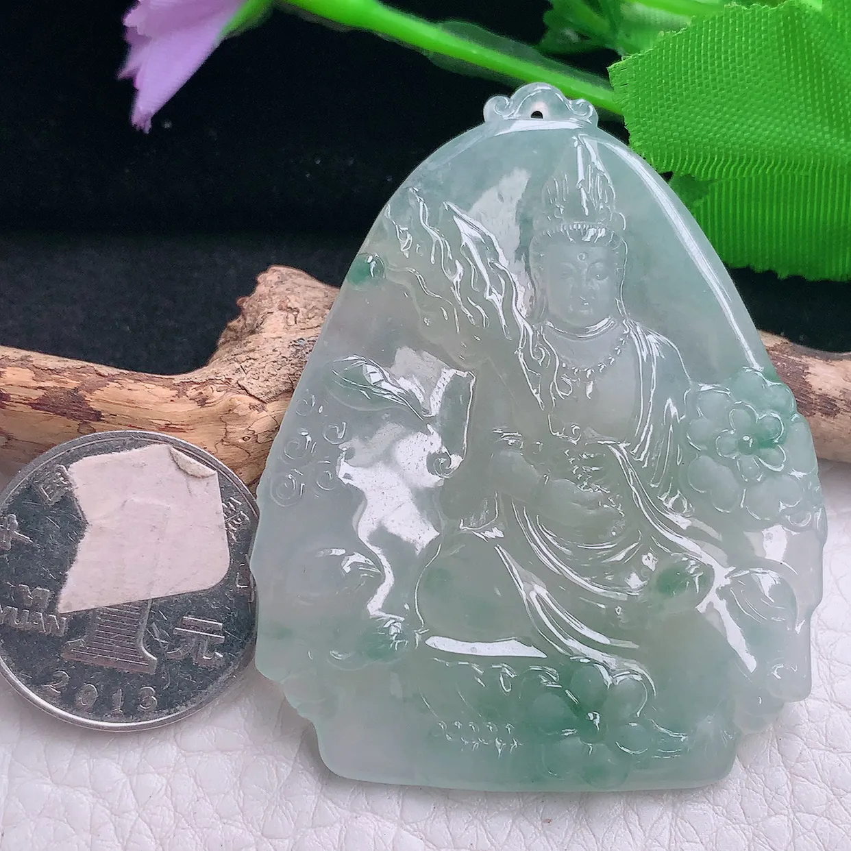 Lz实拍59.5*47.8*5.5缅甸天然翡翠虚空藏菩萨吊坠 生肖守护神玉坠