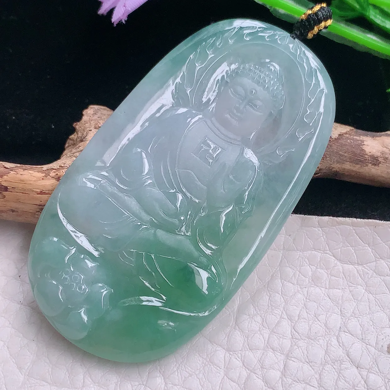 kh实拍62.6*34.5*5.6天然翡翠阿弥佗佛吊坠冰透精雕俏色如来佛祖