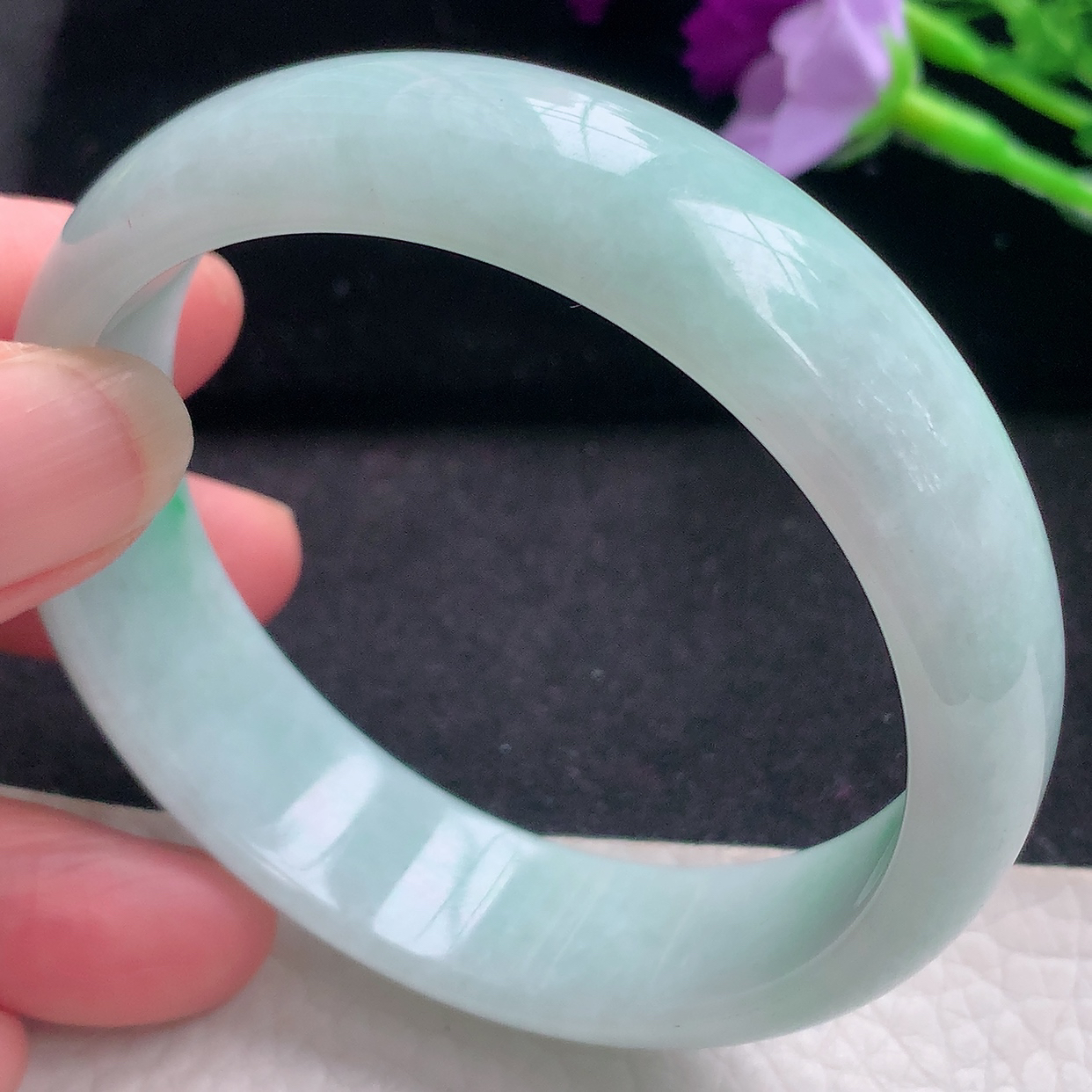 nr自然光56.5*15.5*6.5轮胎镯 缅甸翡翠a货水润飘绿宽边玉手镯玉手环