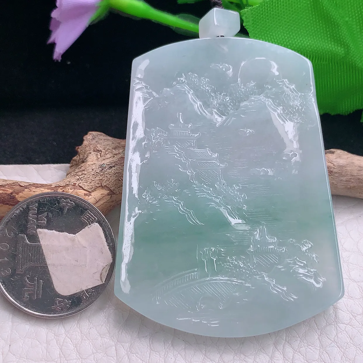 Lz实拍60*44.8*4.6天然缅甸翡翠山水牌玉坠 精雕指日高升项坠