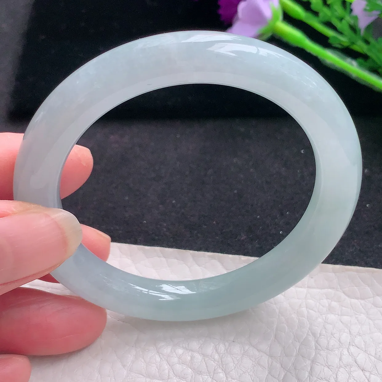 nr自然光53*9.6*9美人镯 缅甸翡翠a货水润蓝韵圆条玉手镯玉手环