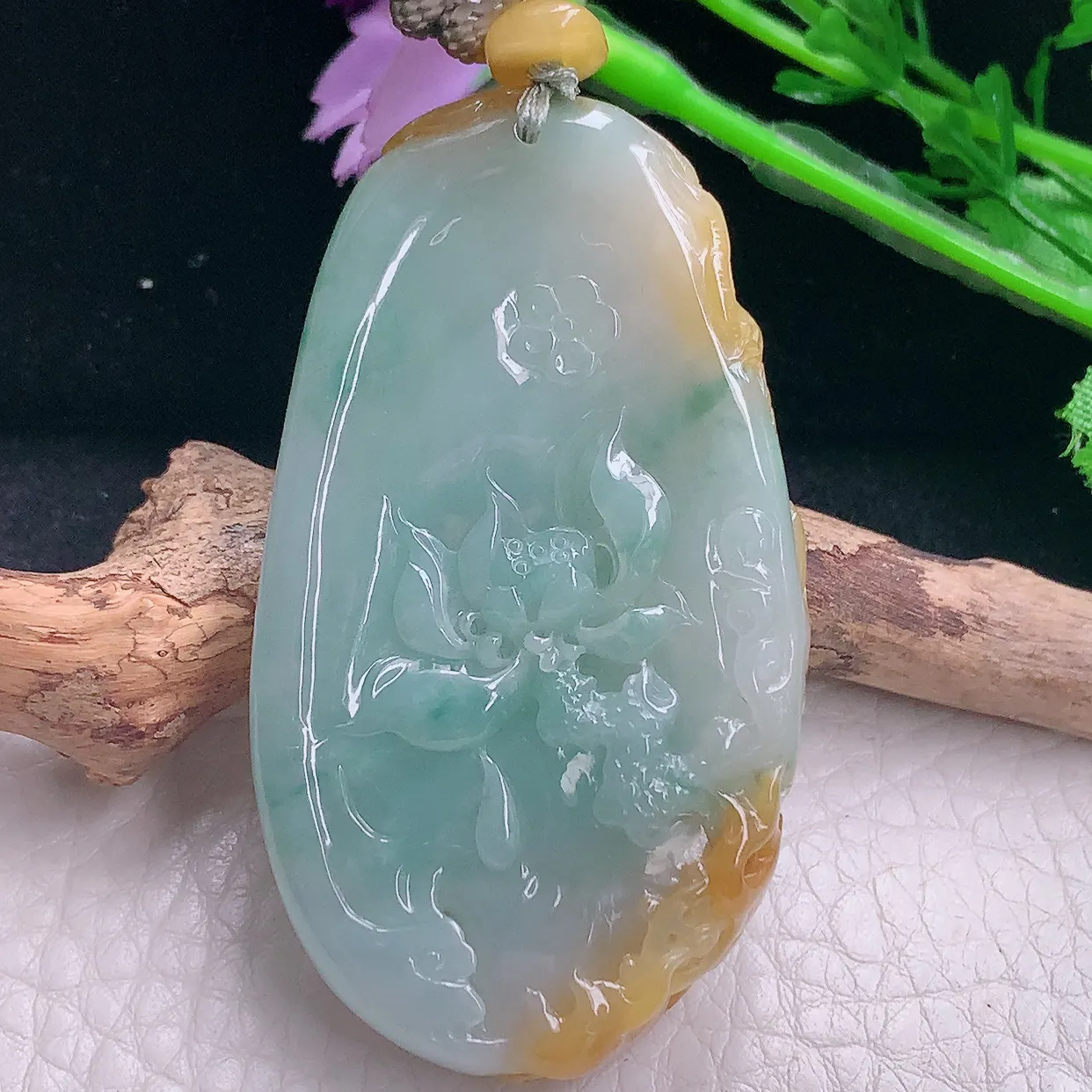 yl实拍60*33.8*11.2天然翡翠a货俏黄翡倚凤观音吊坠冰透精雕守护神玉坠