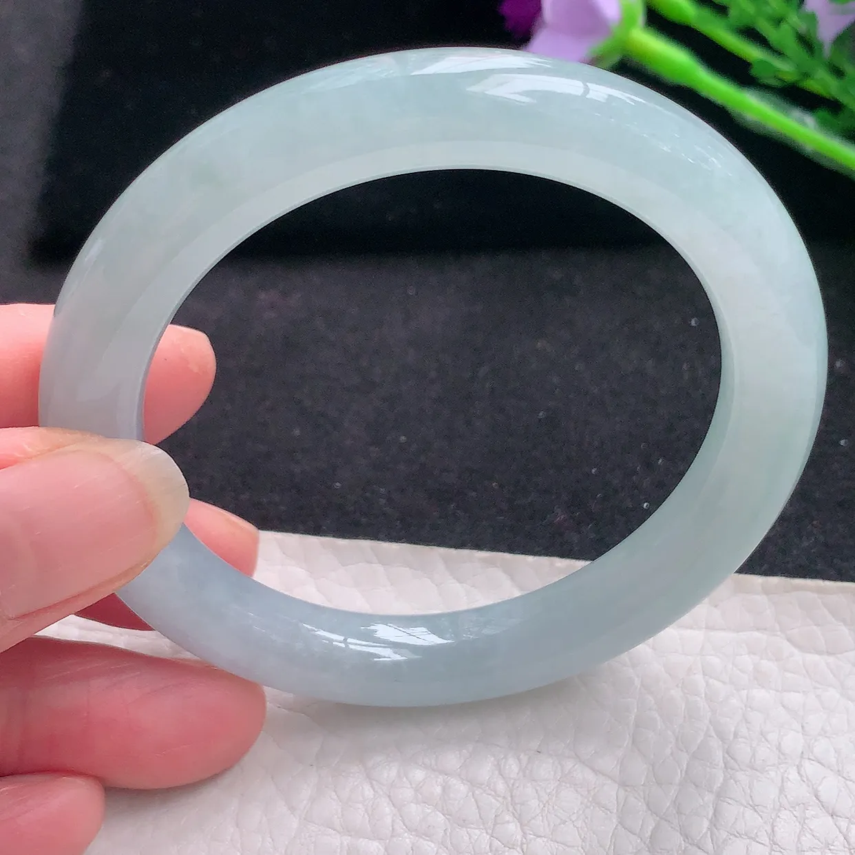 nr自然光53*9.6*9美人镯 缅甸翡翠a货水润蓝韵圆条玉手镯玉手环