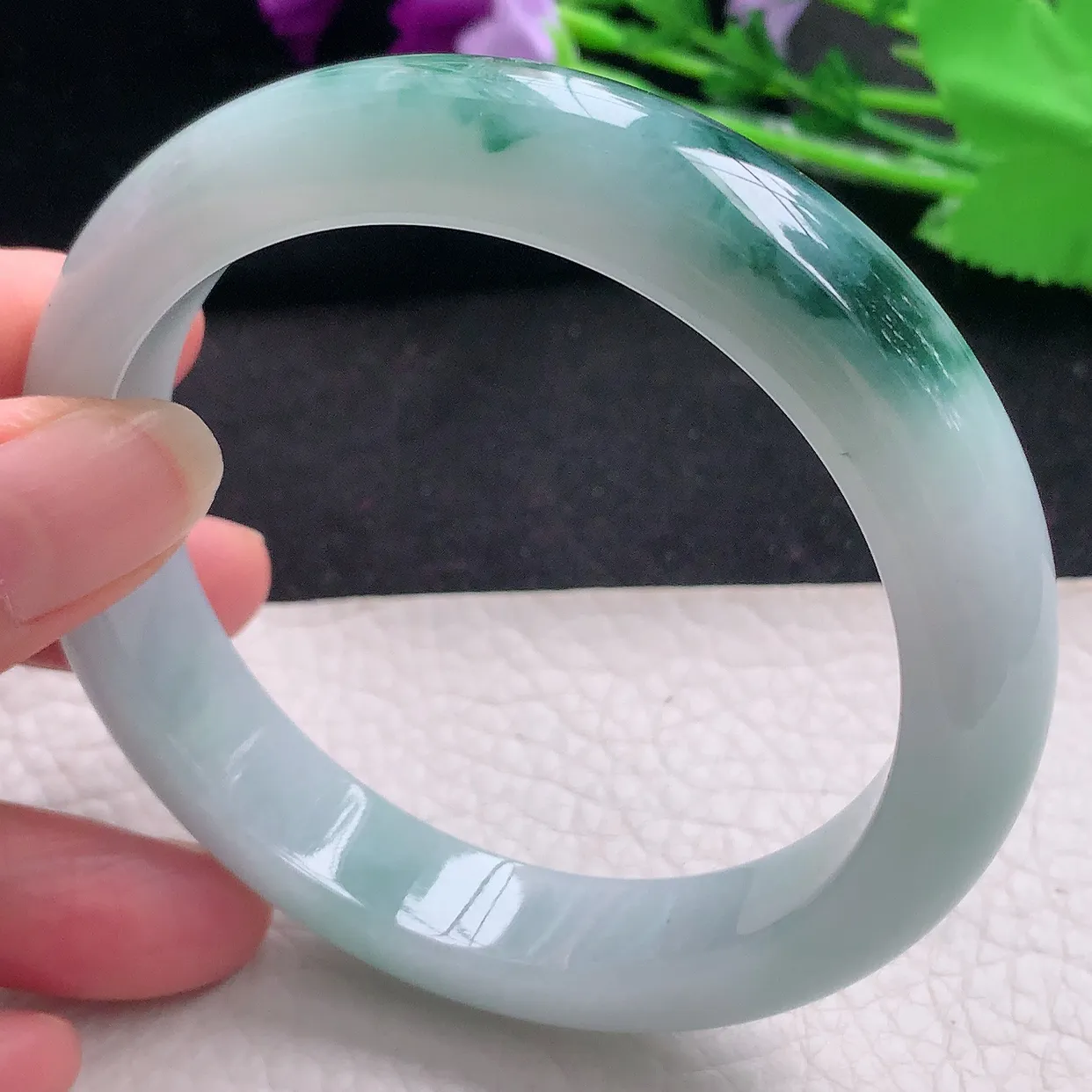 nc大圈口61.5*13.3*9平安镯 翡翠玉手镯飘花大气宽边玉手环