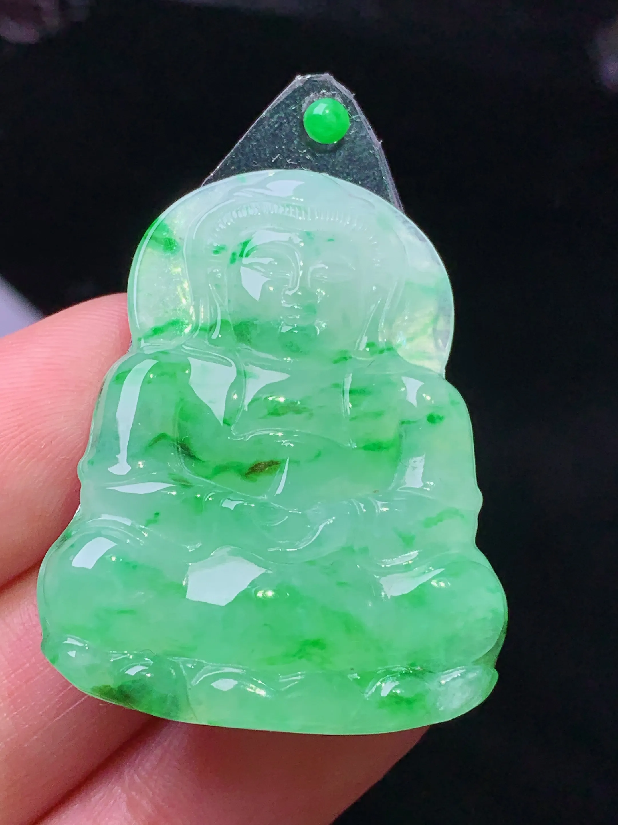 镶嵌款 飘绿观音菩萨 玉质细腻 色泽清新艳丽 整体尺寸57.2*30*3.5