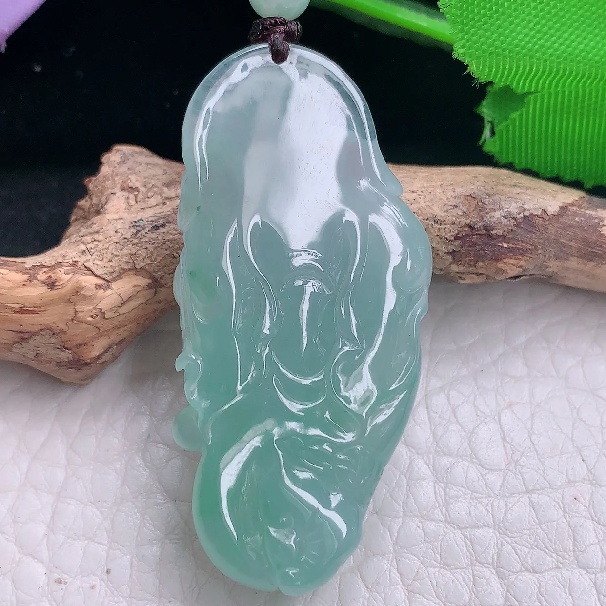 Lz实拍47.5*23*11.3天然翡翠a货冰种站佛祖吊坠冰透精雕布袋佛弥勒佛玉坠