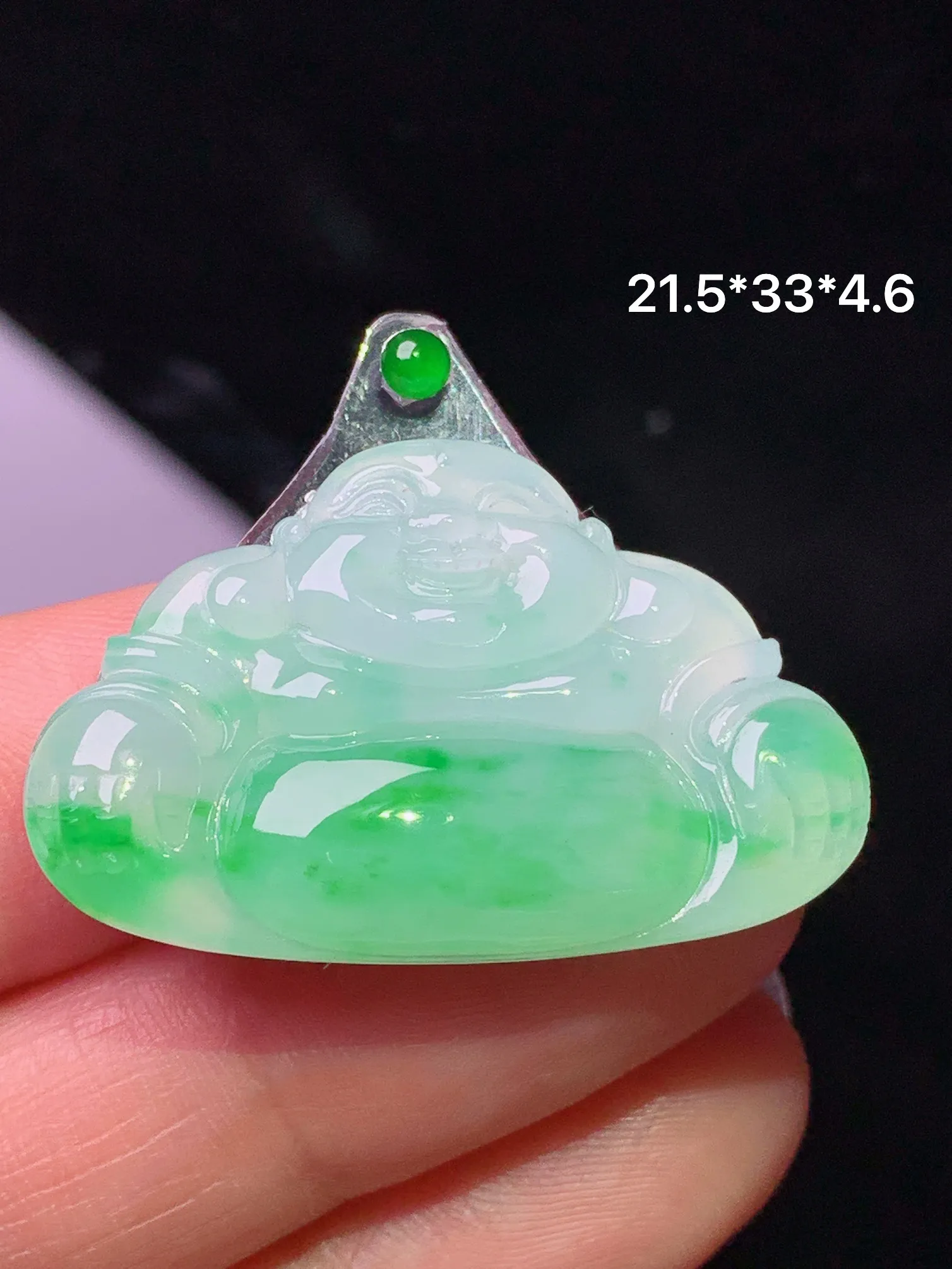 镶嵌款 飘绿佛公 玉质细腻 色泽清新艳丽 整体尺寸21.5*33*4.6