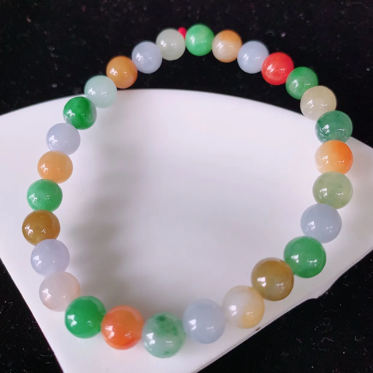 自然光实拍，冰润多宝翡翠手链，多彩翡翠手串，颜色丰富，料子细腻，高档大气，自戴送礼佳品！#46.20取一尺寸6.8mm