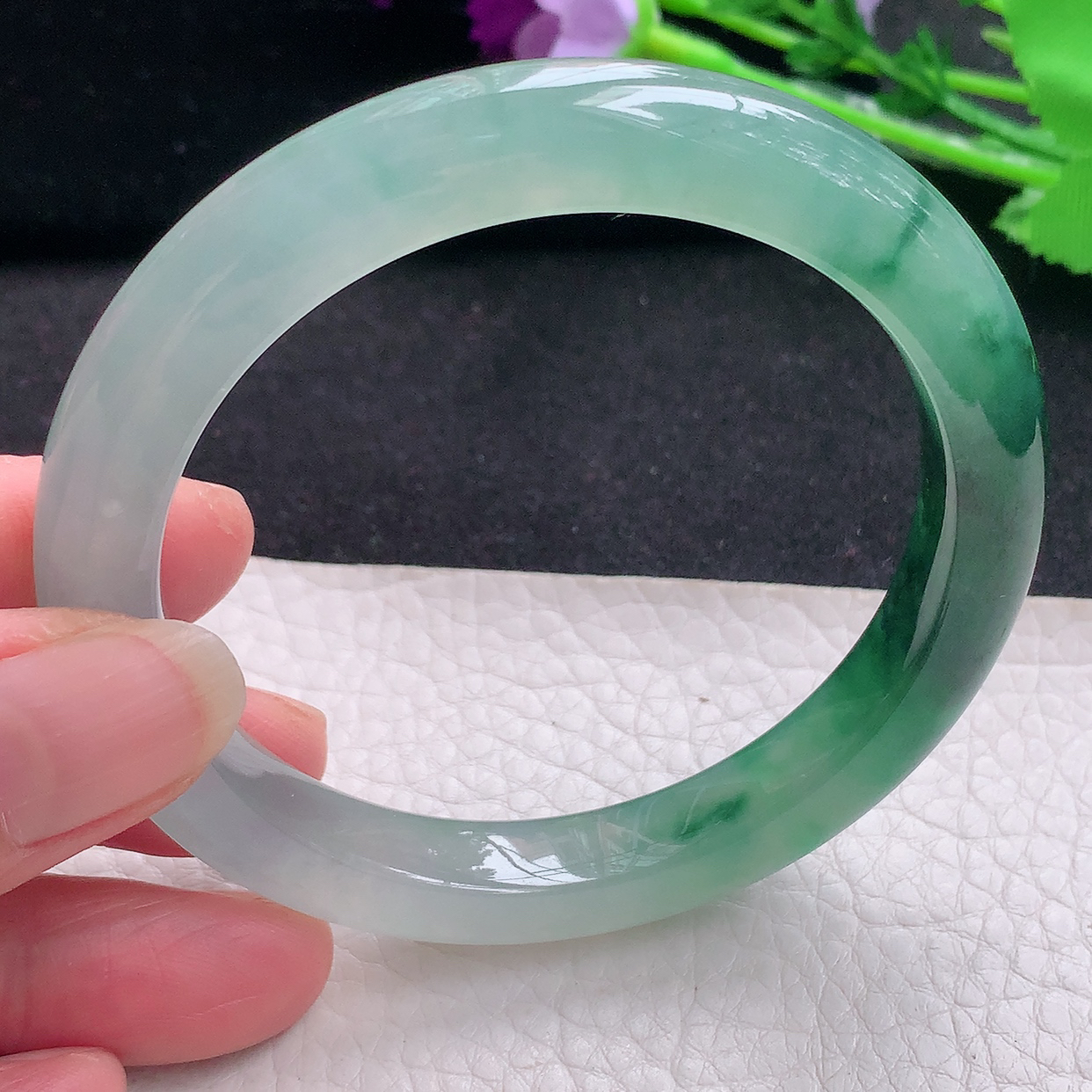 nc自然光57.5*9.6*8.6平安镯 缅甸翡翠玉手镯冰飘花起光宽边玉手环