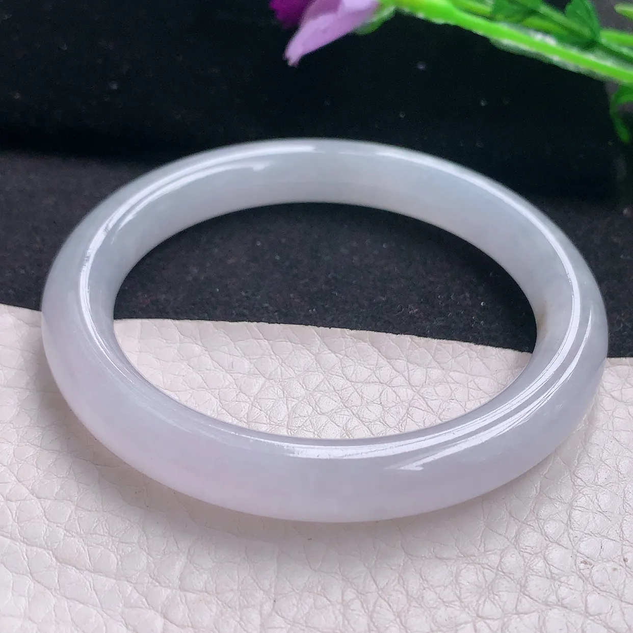 xh自然光55.3*9.2*8.8美人镯 翡翠a货玉手镯冰胶纯美圆条玉手环 平安镯