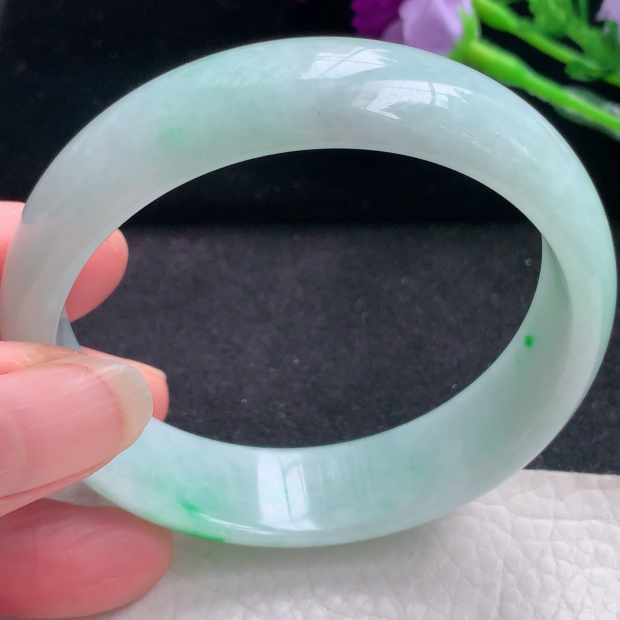 nr自然光56.5*15.5*6.5轮胎镯 缅甸翡翠a货水润飘绿宽边玉手镯玉手环