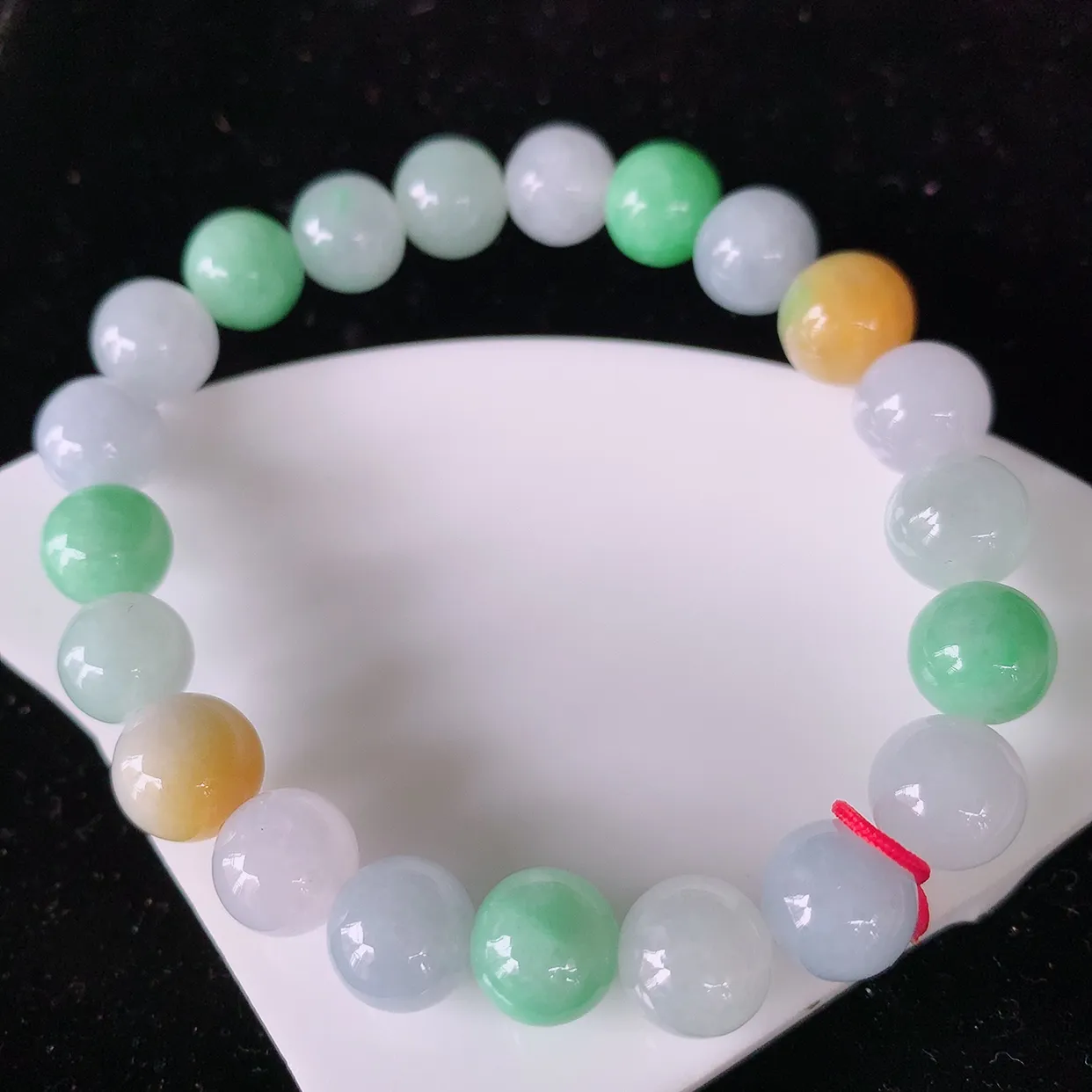 自然光实拍，冰润多宝翡翠手链，多彩翡翠手串，颜色丰富，料子细腻，高档大气，自戴送礼佳品！#46.20取一尺寸9.5mm