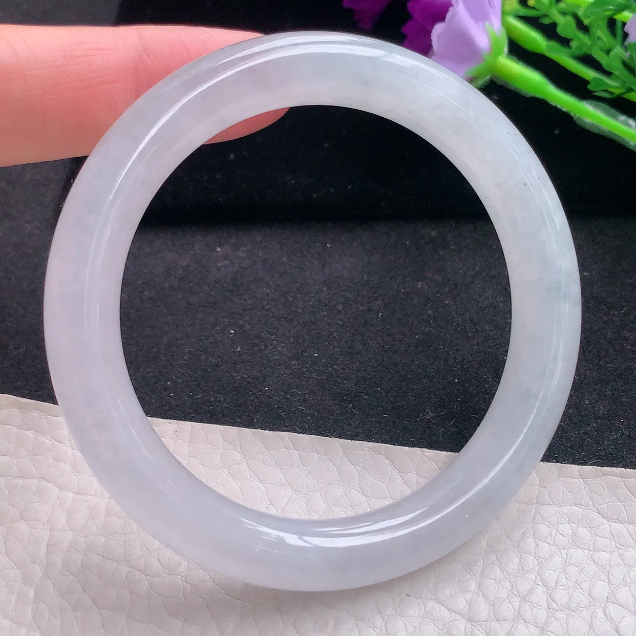 nr自然光56*9.5美人镯 缅甸翡翠a货水润冰纯圆条玉手镯玉手环 叮当