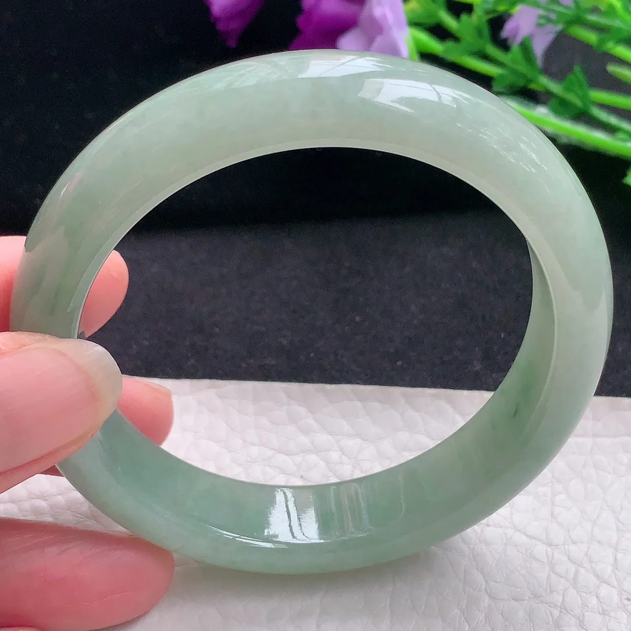 xx自然光58*13.8*8.2平安镯 翡翠A货水润满绿宽边玉手镯玉手环