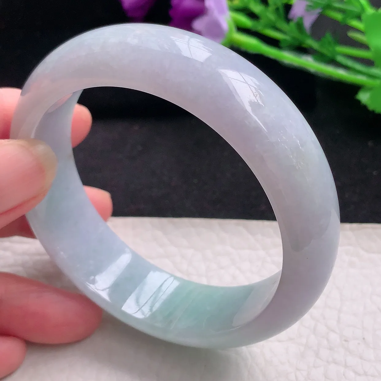 ee自然光58*18*8.2轮胎镯 缅甸翡翠A货淡春带彩宽边玉手镯玉手环