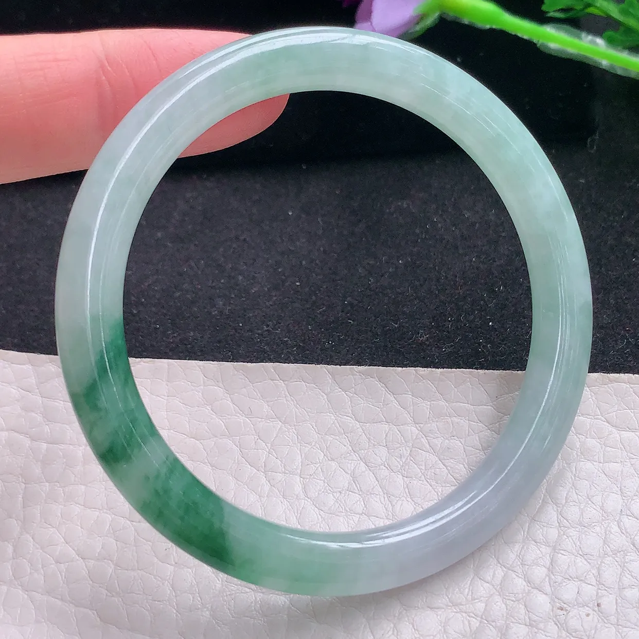 xh自然光54*6*7.3美人镯 缅甸翡翠a货玉手镯冰胶飘花圆条玉手环 平安镯