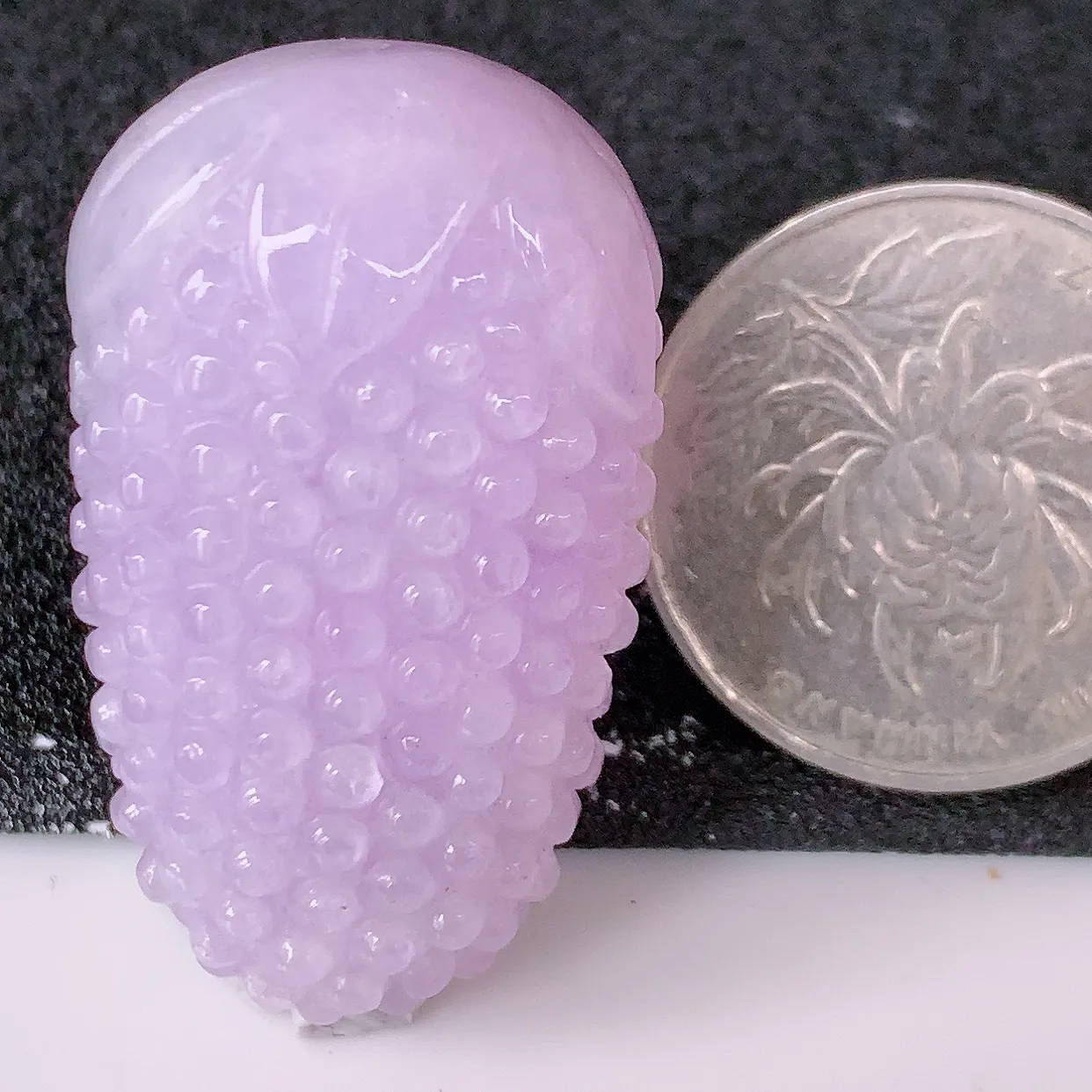 自然光实拍，冰胶紫罗兰翡翠葡萄吊坠，多子多福，翠色灵动，种老水足，寓意好，品相佳，佩戴佳品！#57.20