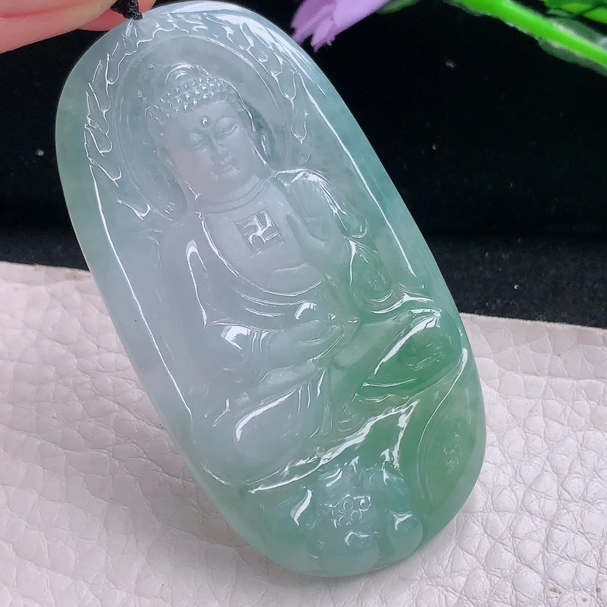 kh实拍62.6*34.5*5.6天然翡翠阿弥佗佛吊坠冰透精雕俏色如来佛祖