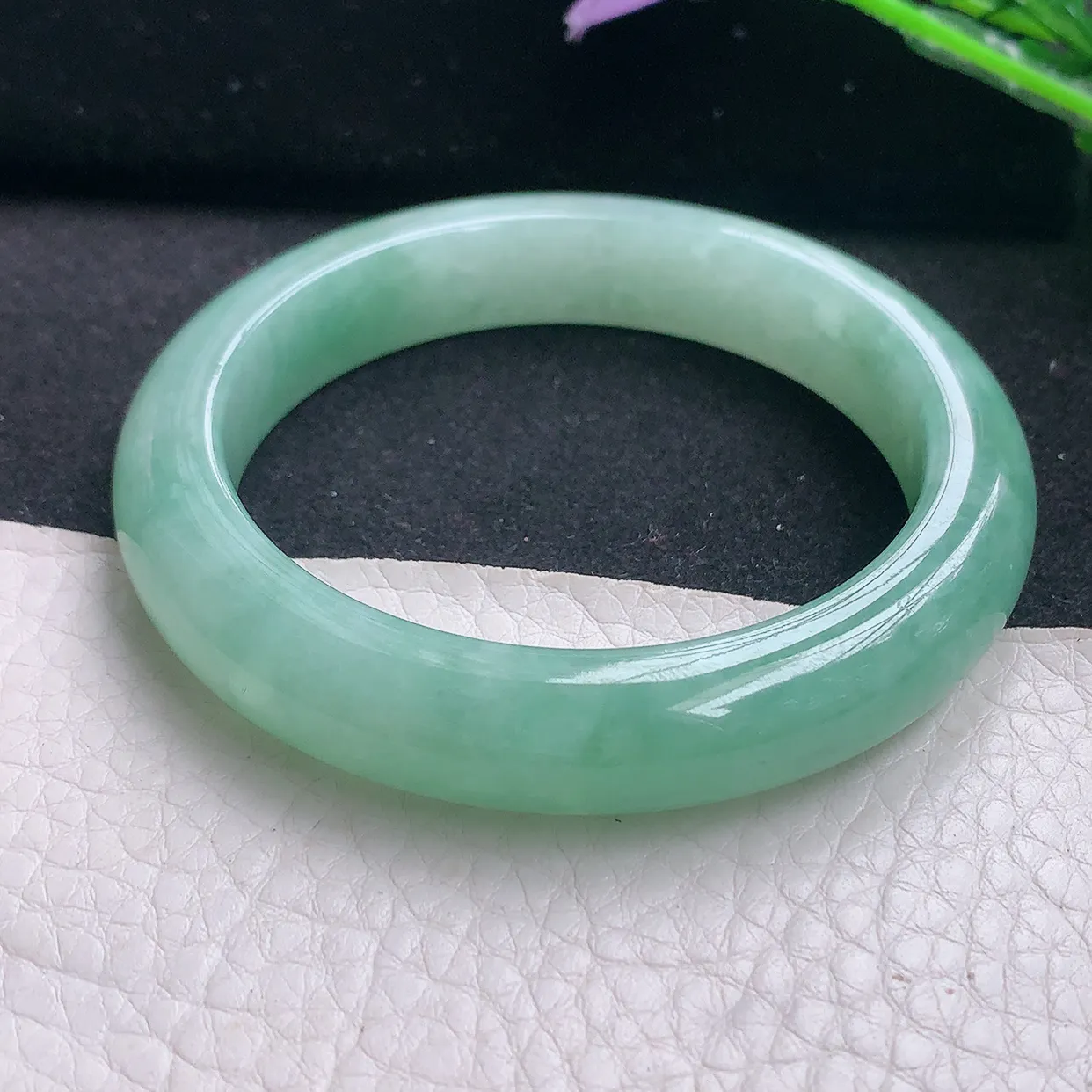 nr自然光53.5*11.3*8.6美人镯 缅甸翡翠a货水润满绿宽边玉手镯玉手环